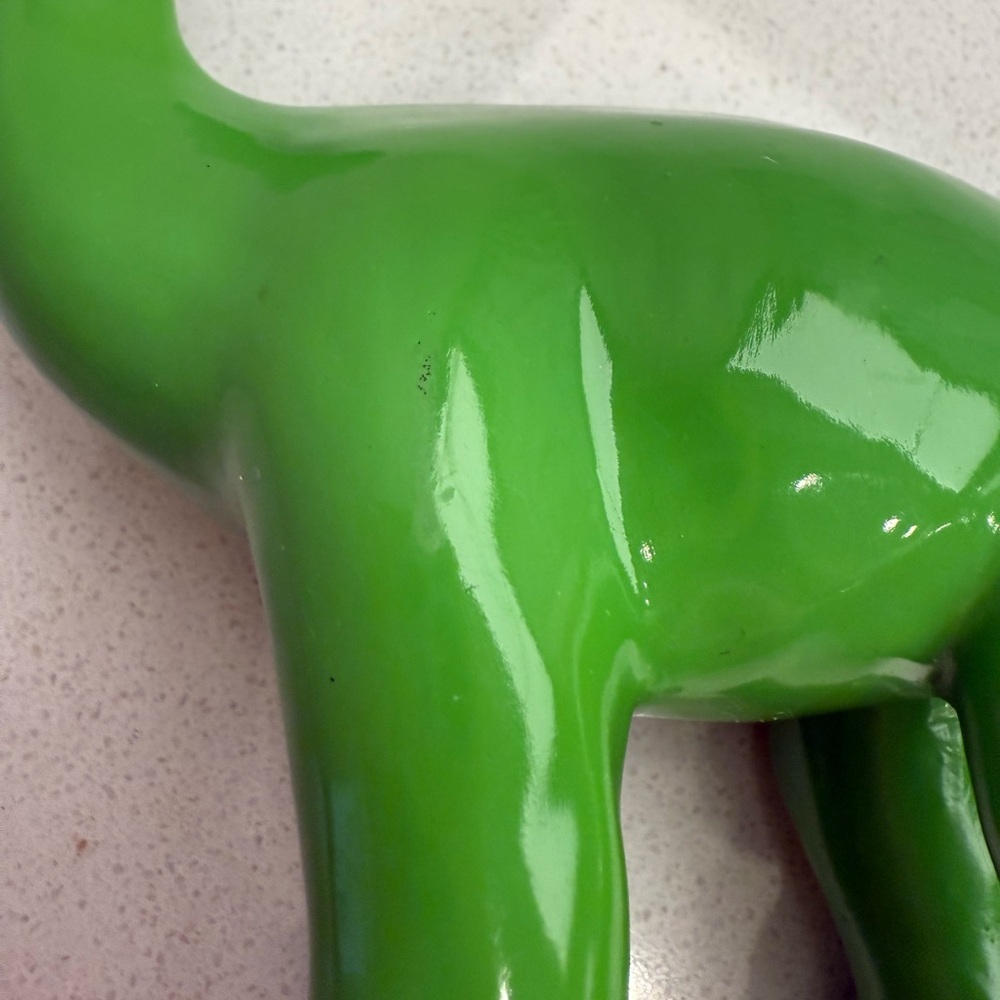 Bright Green Resin Brontosaurus Dinosaur Figure Sculpture - Picture 7 of 13